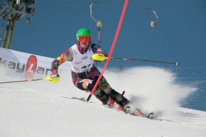 Jennifer Skofca sugli sci